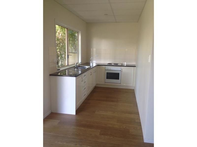 91 Main Street, Park Avenue QLD 4701